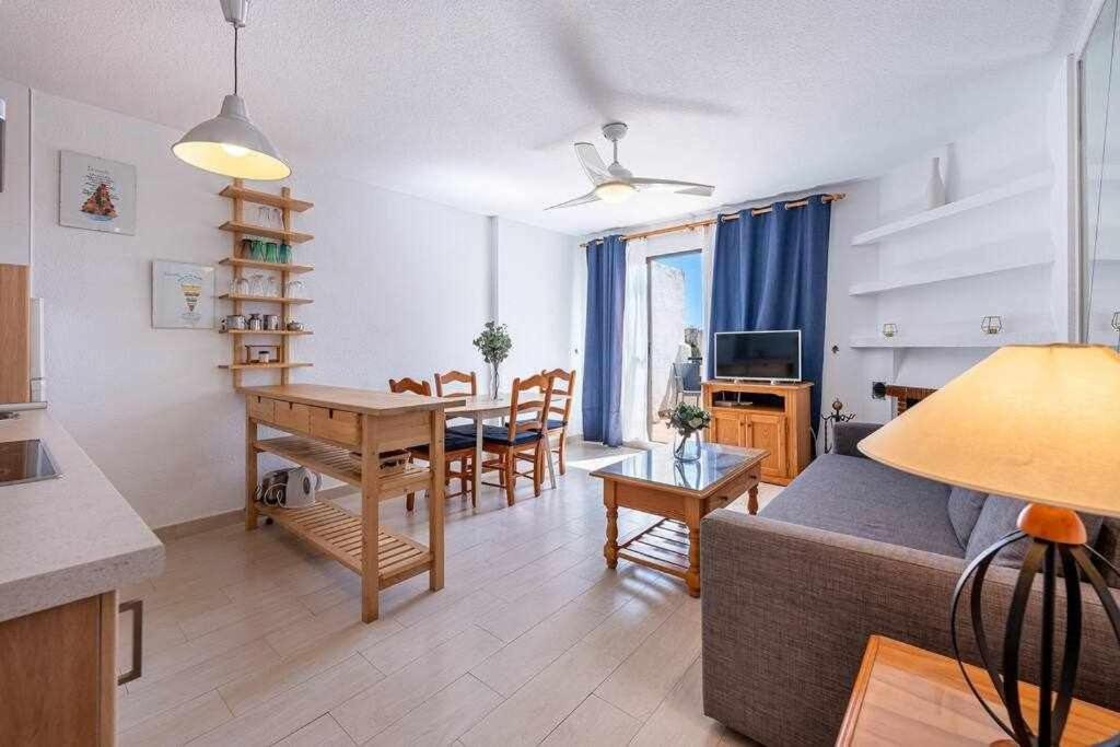 797 Hr - Pueblo Evita- Andalusian Apartment With Terrace. Benalmádena Dış mekan fotoğraf